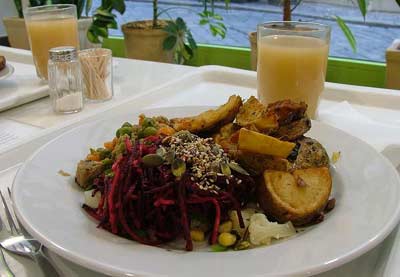 A green bar vegetarian meal